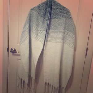 Mer Sea Scarf/Shawl Turquoise Ombré